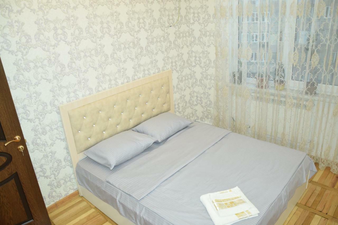 Massiv Apt Ереван Екстериор снимка