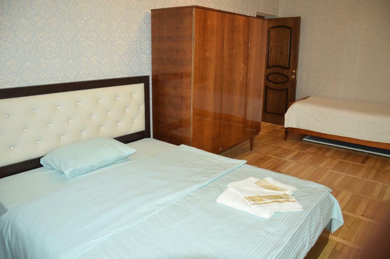 Massiv Apt Ереван Екстериор снимка